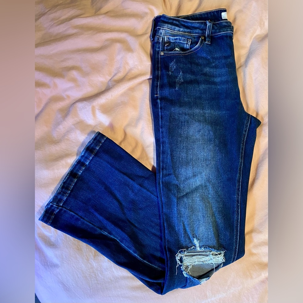 Buckle KANCAN Mid-Rise Flare Stretch Jean, distressed size 31 button fly
